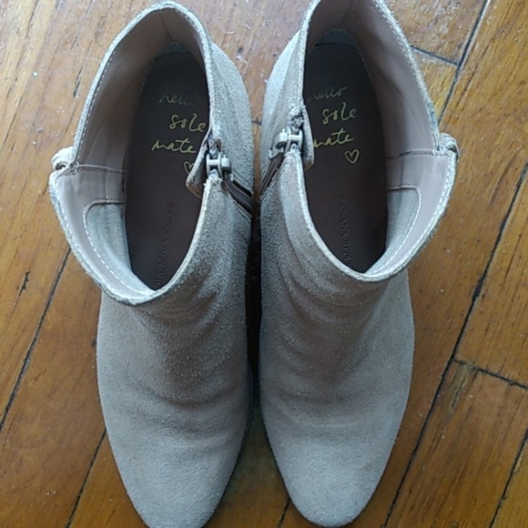 BR Fringe Suede Ankle Boots /Booties- Banana Republic - Picture 4 of 8